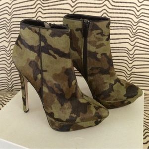 Kurt Geiger CARVELA Mohair Camo Stiletto Boots - Size 40